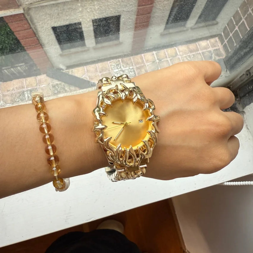 Classic Retro Claw Alabaster Y2K Watch for Men European American Fashion Cool Alien Advanced Design