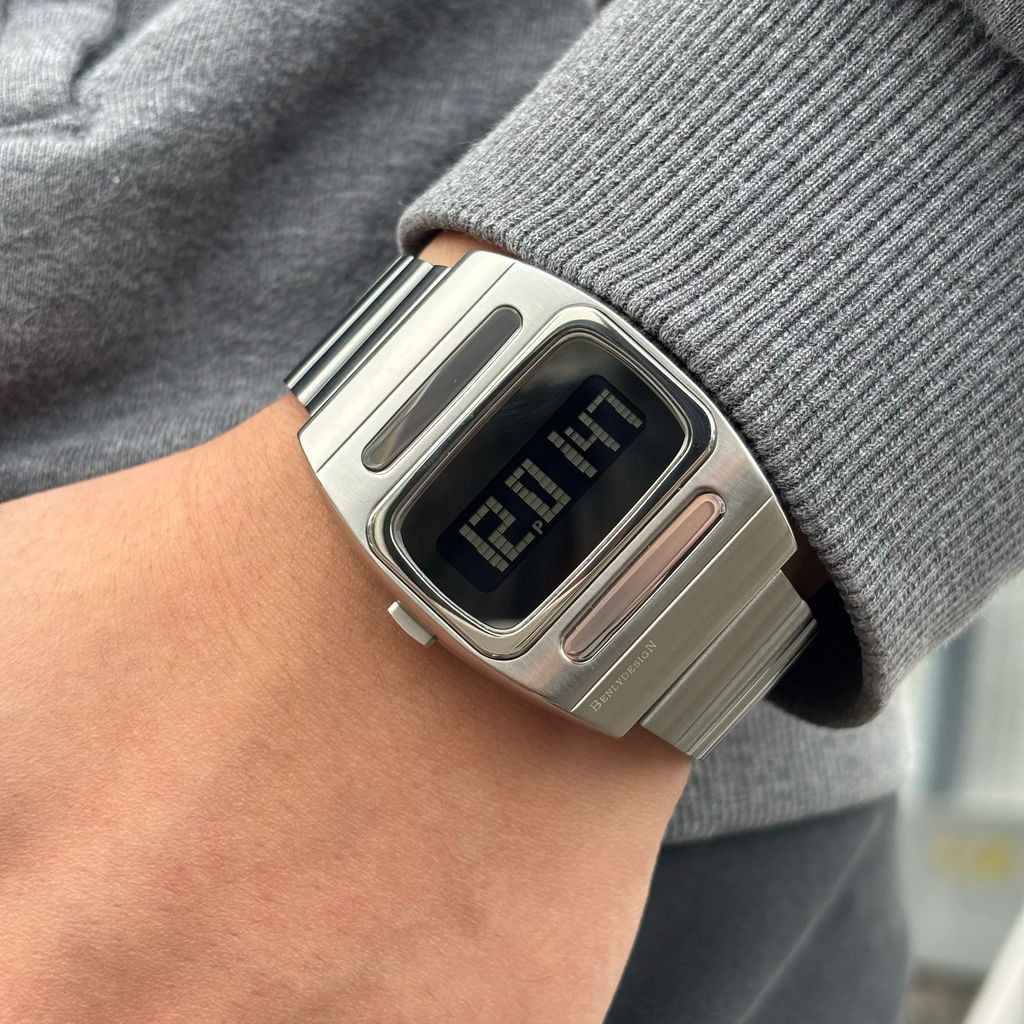 G100